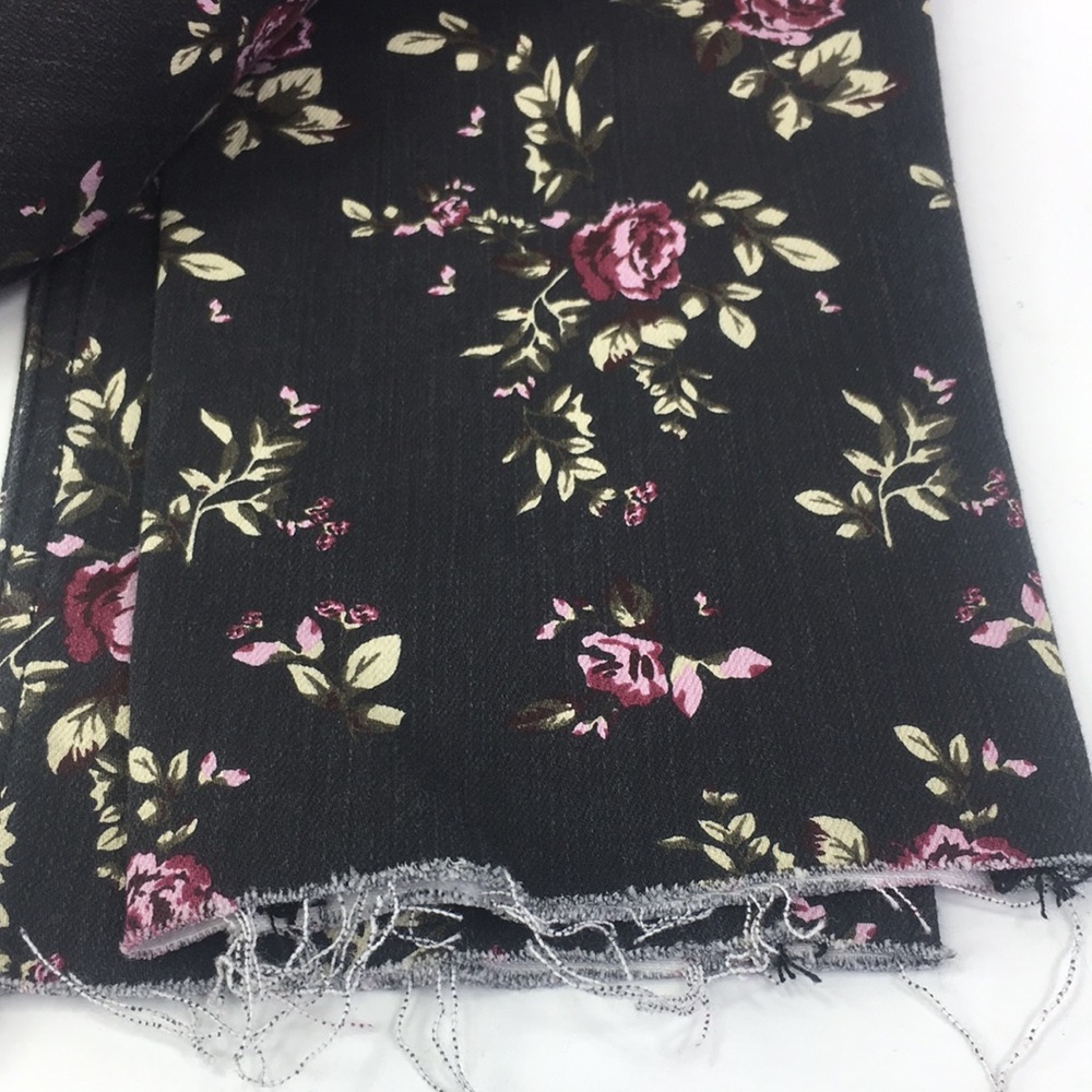 NEW Driftwood Jackie Skinny Ditzy Rose Garden Jeans - Picture 8 of 10